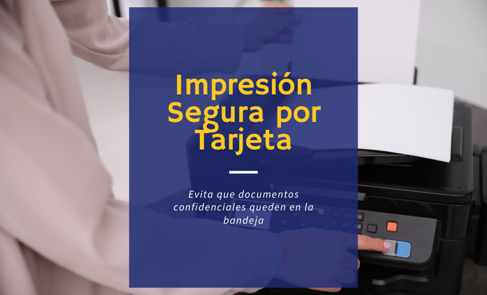 Empleado utilizando la autenticación mediante tarjeta en la multifunción de Inforcopy.